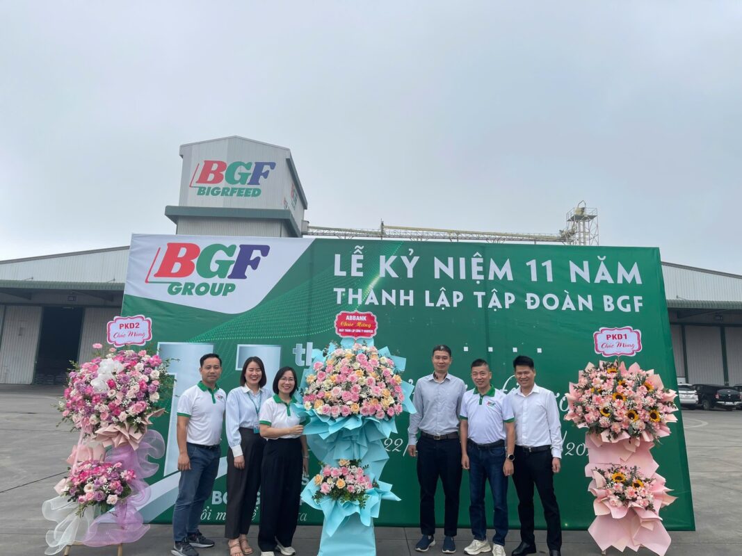 BGF - 11 NĂM ĐỔI MỚI ĐỂ VƯƠN XA