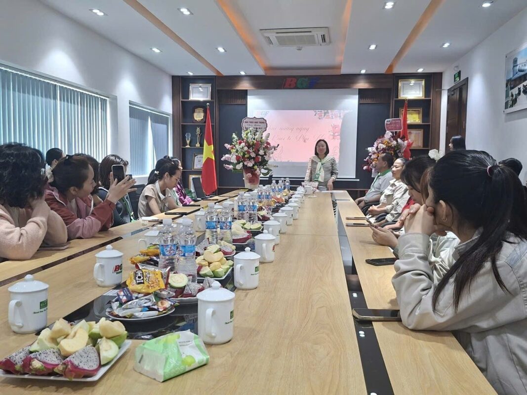 Chúc mừng ngày Quốc Tế Phụ Nữ 8/3🌸🌸🌸