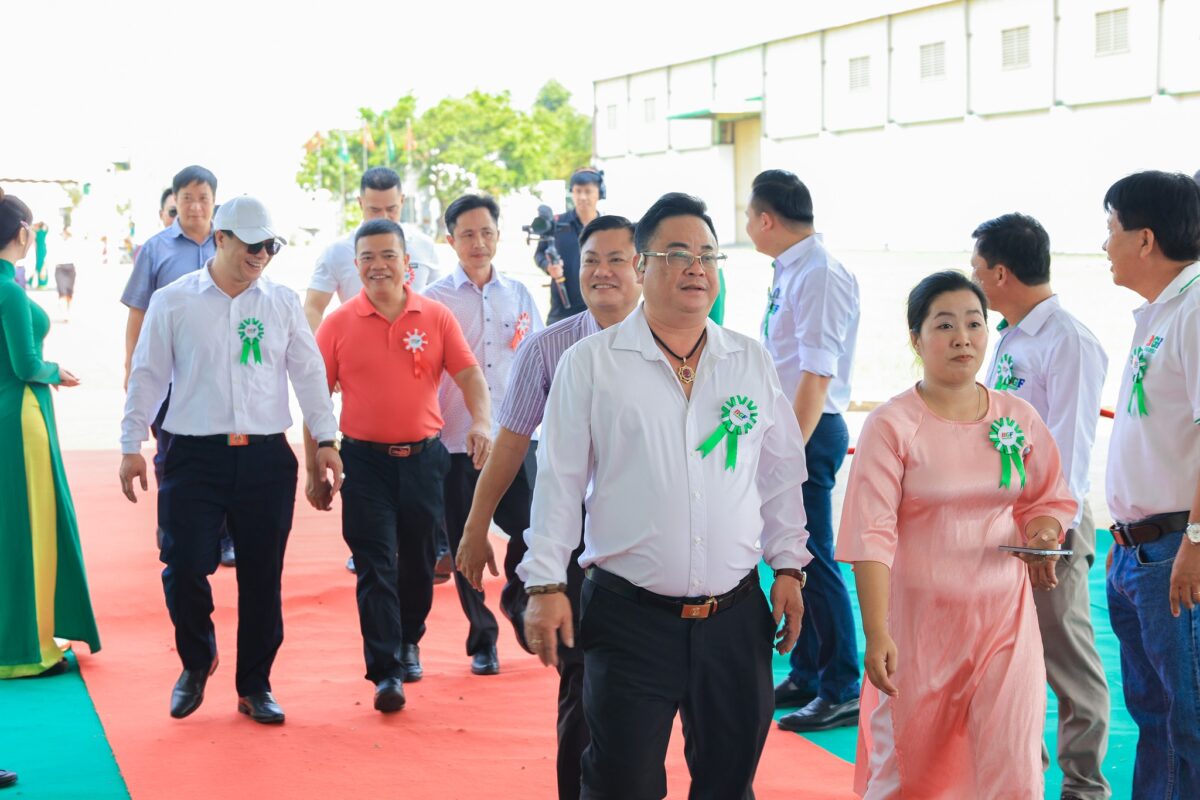 🎉 CHÚC MỪNG LỄ KHÁNH THÀNH GIAI ĐOẠN 1 – KHỞI CÔNG GIAI ĐOẠN 2 NHÀ MÁY BIGRFEED VĨNH LONG - KỶ NIỆM 12 NĂM THÀNH LẬP TẬP ĐOÀN BGF (22/4/2014 – 22/4/2026)