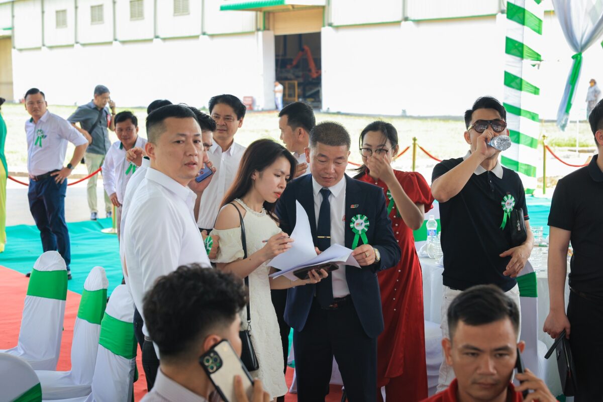 🎉 CHÚC MỪNG LỄ KHÁNH THÀNH GIAI ĐOẠN 1 – KHỞI CÔNG GIAI ĐOẠN 2 NHÀ MÁY BIGRFEED VĨNH LONG - KỶ NIỆM 12 NĂM THÀNH LẬP TẬP ĐOÀN BGF (22/4/2014 – 22/4/2026)