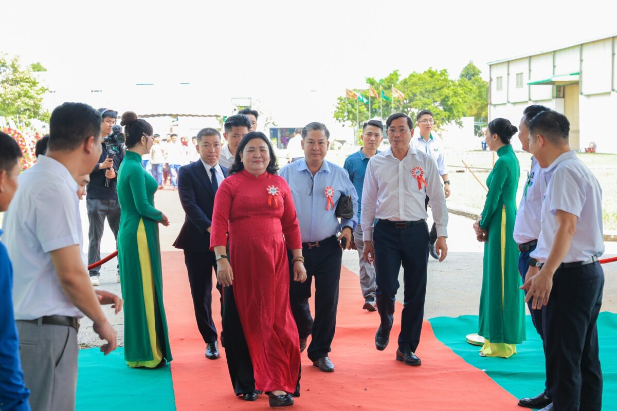 🎉 CHÚC MỪNG LỄ KHÁNH THÀNH GIAI ĐOẠN 1 – KHỞI CÔNG GIAI ĐOẠN 2 NHÀ MÁY BIGRFEED VĨNH LONG - KỶ NIỆM 12 NĂM THÀNH LẬP TẬP ĐOÀN BGF (22/4/2014 – 22/4/2026)