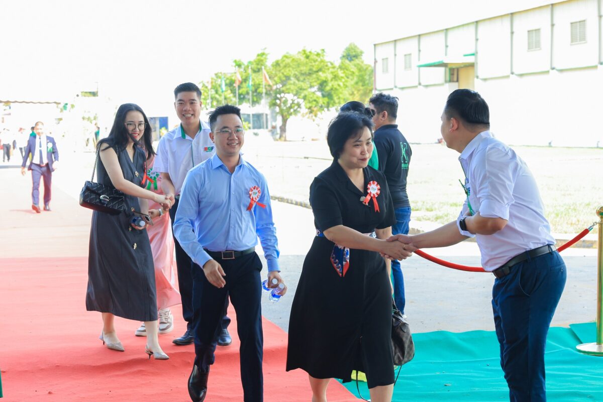 🎉 CHÚC MỪNG LỄ KHÁNH THÀNH GIAI ĐOẠN 1 – KHỞI CÔNG GIAI ĐOẠN 2 NHÀ MÁY BIGRFEED VĨNH LONG - KỶ NIỆM 12 NĂM THÀNH LẬP TẬP ĐOÀN BGF (22/4/2014 – 22/4/2026)