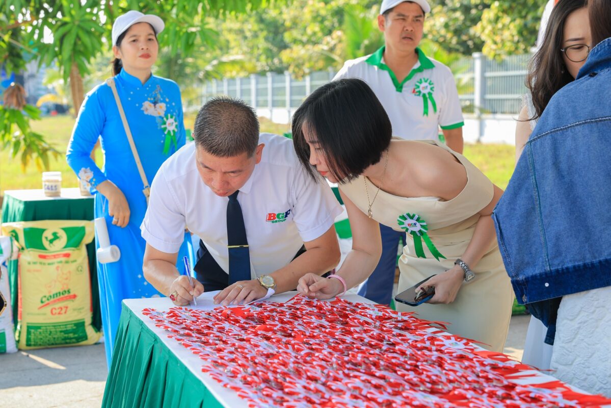 🎉 CHÚC MỪNG LỄ KHÁNH THÀNH GIAI ĐOẠN 1 – KHỞI CÔNG GIAI ĐOẠN 2 NHÀ MÁY BIGRFEED VĨNH LONG - KỶ NIỆM 12 NĂM THÀNH LẬP TẬP ĐOÀN BGF (22/4/2014 – 22/4/2026)
