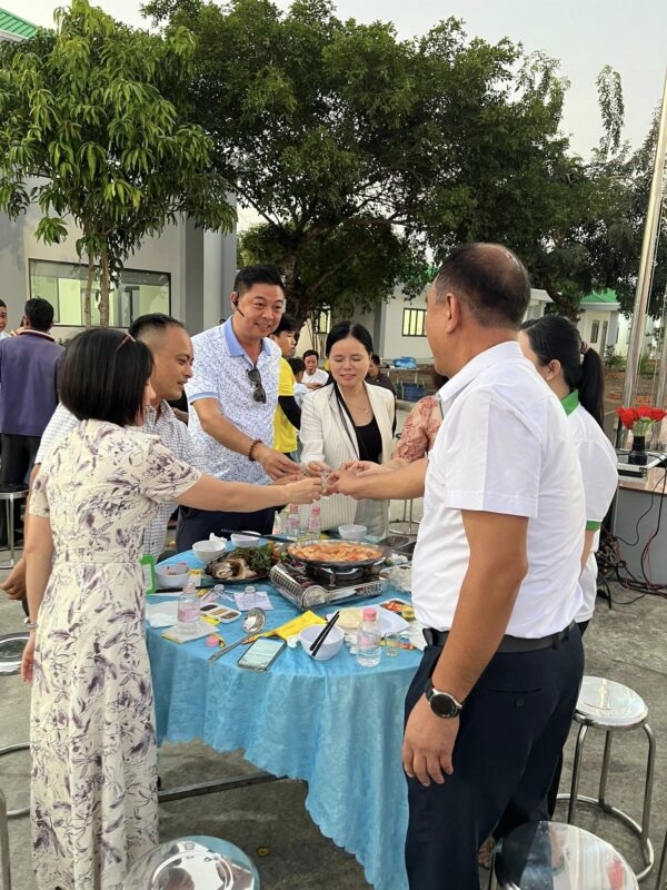 Họp Kinh Doanh và Tiệc tất niên tại BGF-BIGRFEED Vĩnh Long.