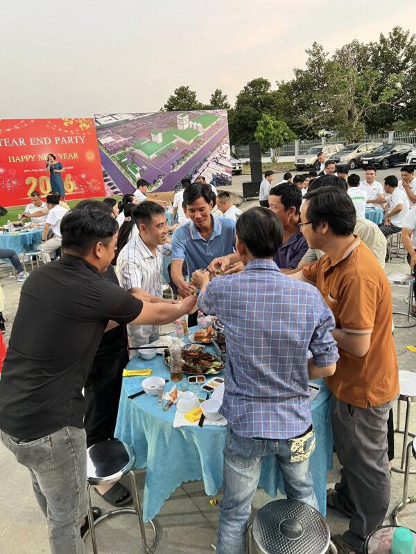 Họp Kinh Doanh và Tiệc tất niên tại BGF-BIGRFEED Vĩnh Long.