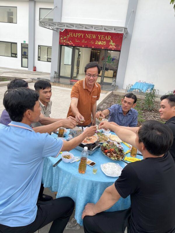 Họp Kinh Doanh và Tiệc tất niên tại BGF-BIGRFEED Vĩnh Long.