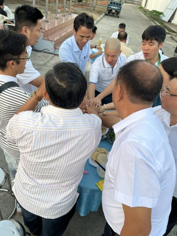 Họp Kinh Doanh và Tiệc tất niên tại BGF-BIGRFEED Vĩnh Long.