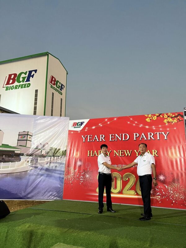 Họp Kinh Doanh và Tiệc tất niên tại BGF-BIGRFEED Vĩnh Long.