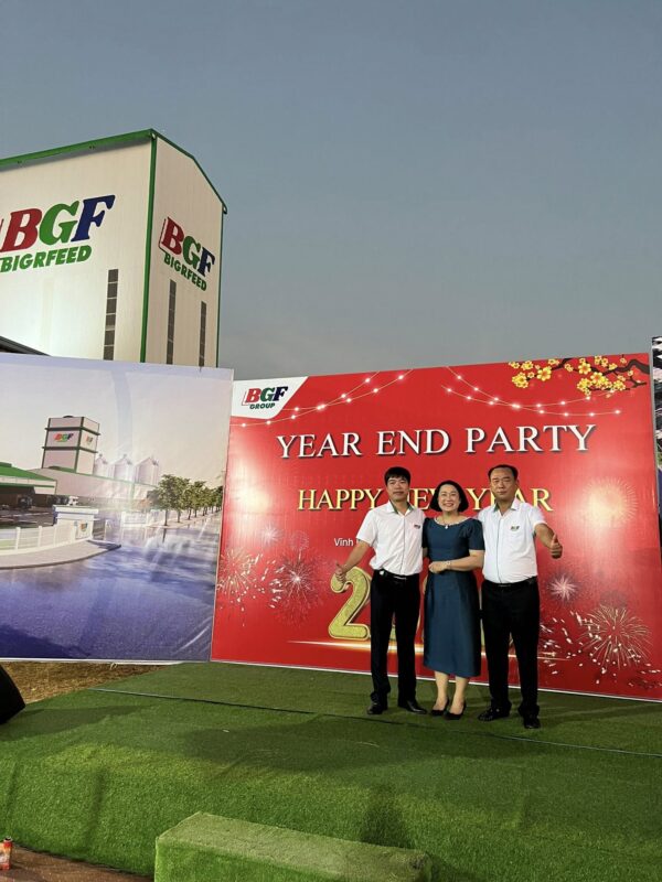 Họp Kinh Doanh và Tiệc tất niên tại BGF-BIGRFEED Vĩnh Long.