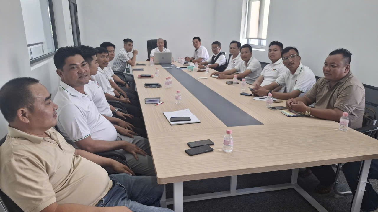 Họp Kinh Doanh và Tiệc tất niên tại BGF-BIGRFEED Vĩnh Long.