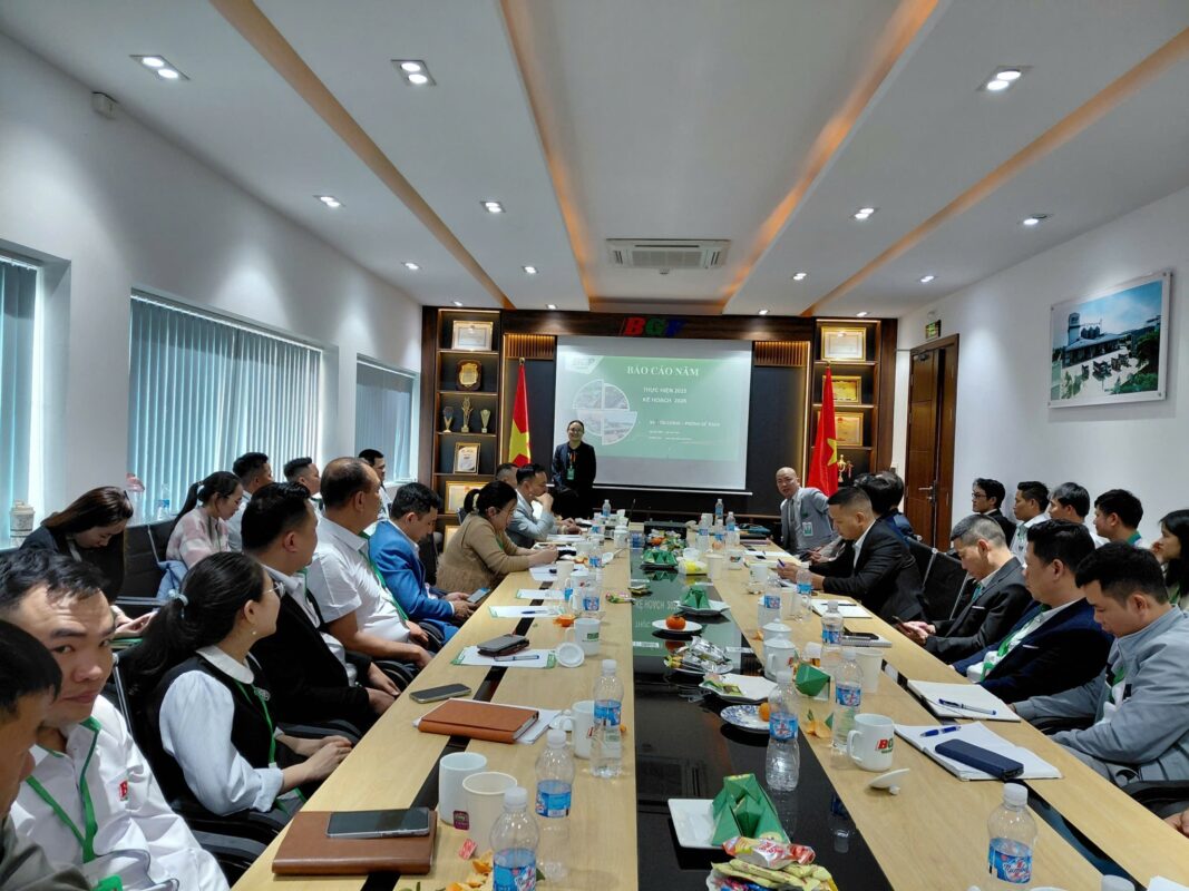 Tập đoàn BGF tổ chức Hội nghị tổng kết công tác năm 2025 và triển khai kế hoạch năm 2026 tại Nhà máy BIGRFEED Hưng Yên