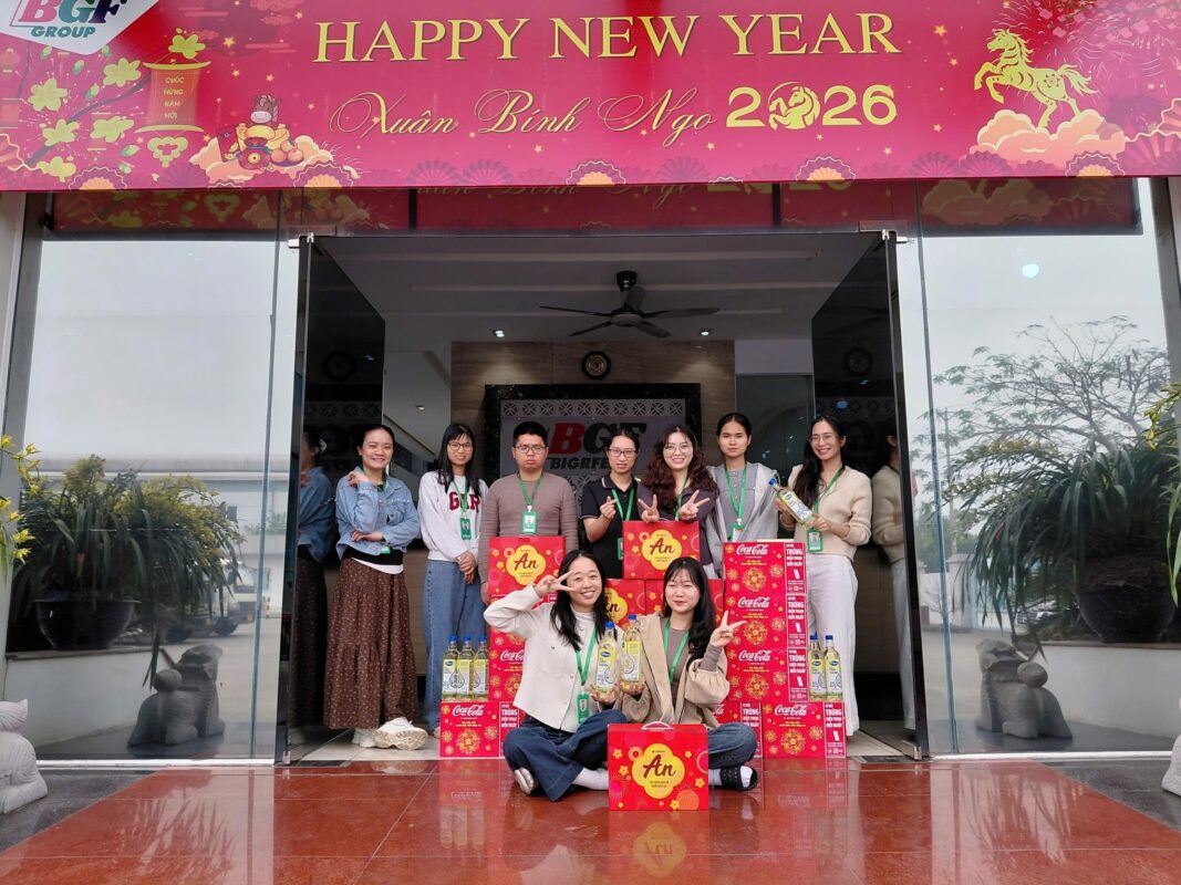 Tập thể cán bộ, người lao động Tập đoàn BGF xin trân trọng ghi nhận và cảm ơn sự quan tâm, đồng hành của Công đoàn công ty. Chúc cho CBCNV một năm mới nhiều may mắn và thành công.
