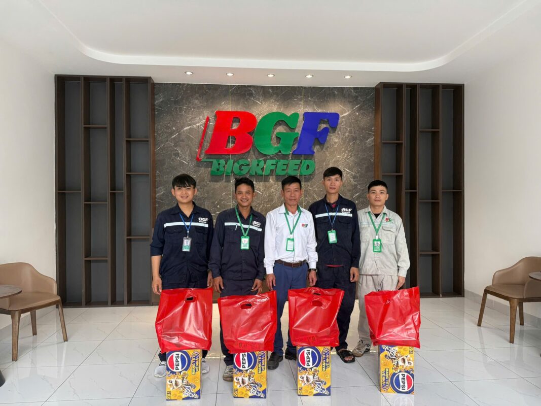 Tập thể cán bộ, người lao động Tập đoàn BGF xin trân trọng ghi nhận và cảm ơn sự quan tâm, đồng hành của Công đoàn công ty. Chúc cho CBCNV một năm mới nhiều may mắn và thành công.
